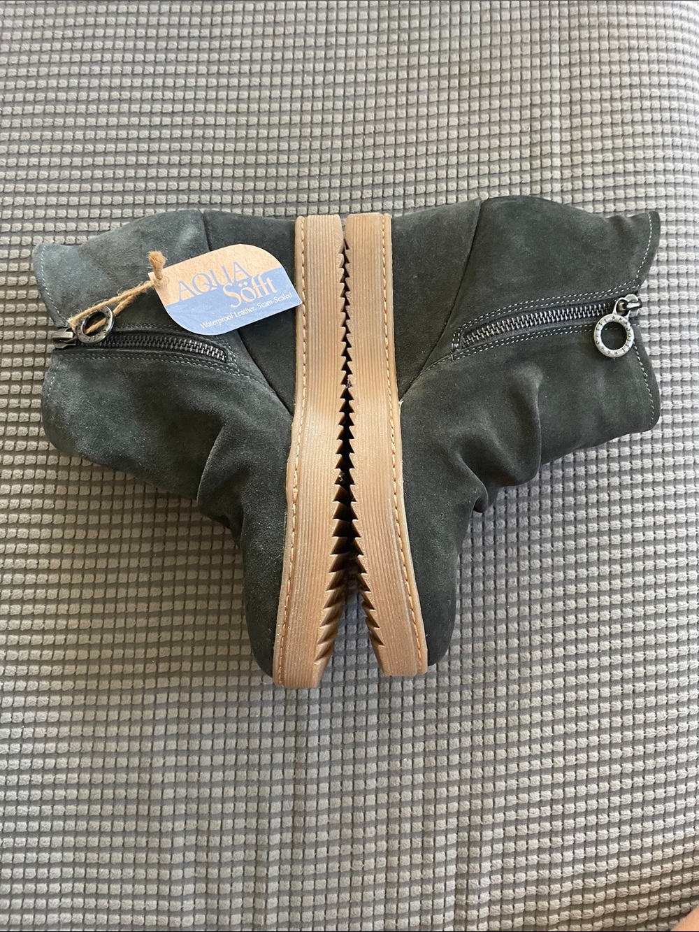 NWOT - Picture 2 of 10